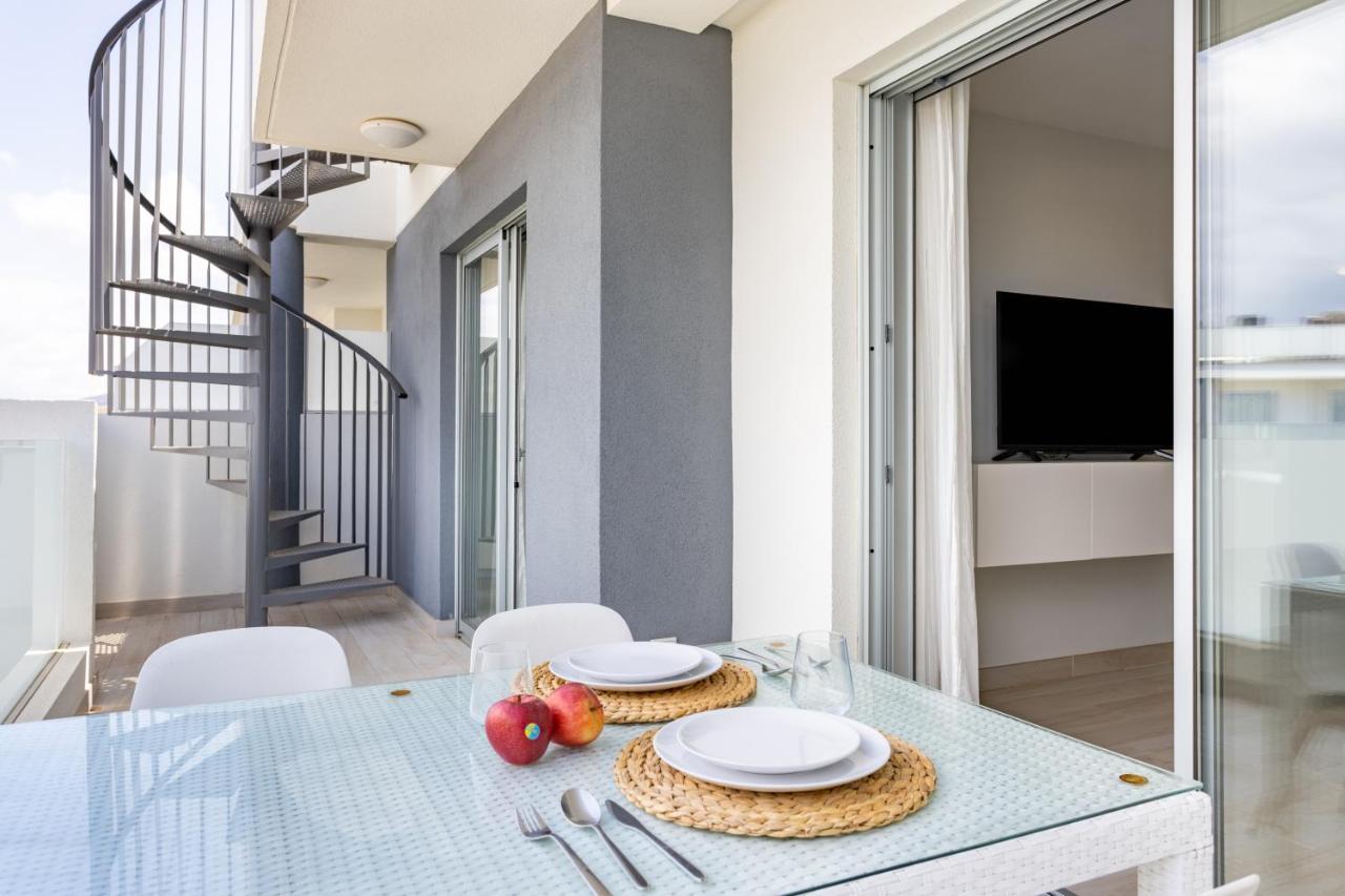 Home2Book Stylish & Relax Attic La Tejita, Pool Exterior photo