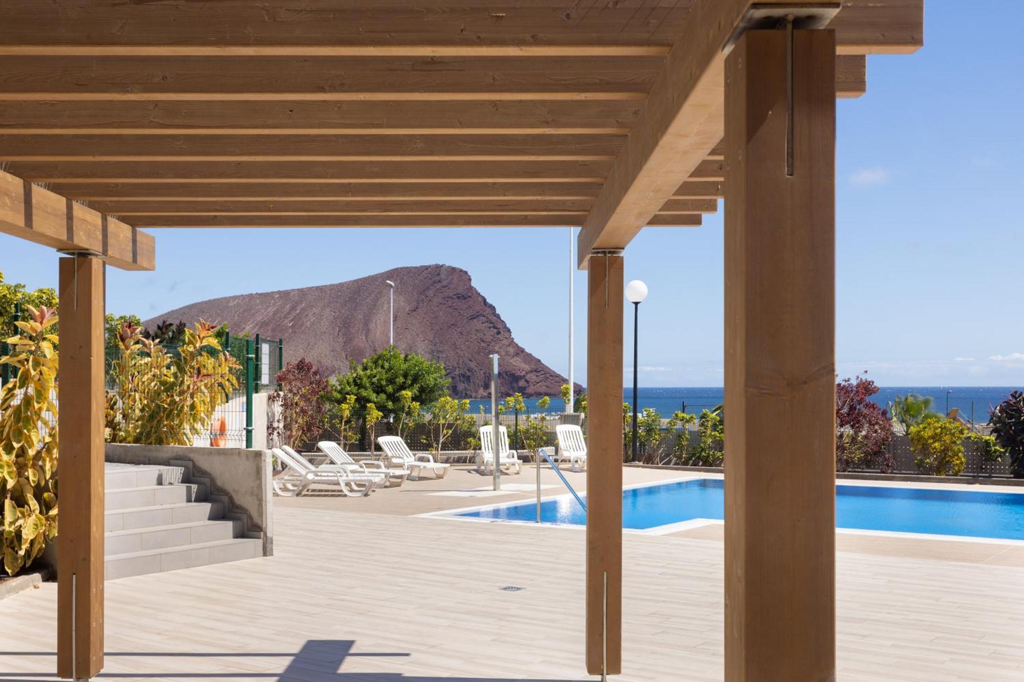 Home2Book Stylish & Relax Attic La Tejita, Pool Exterior photo